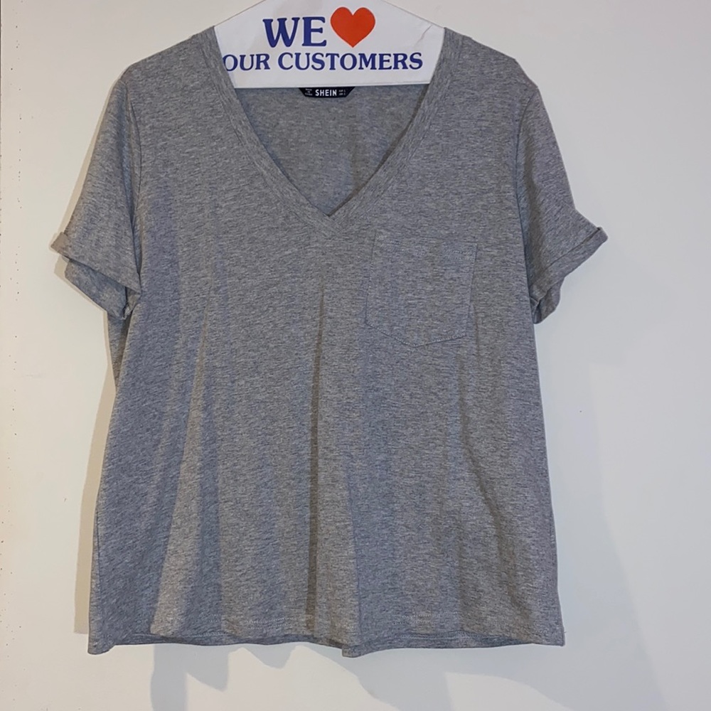 v neck basic tee